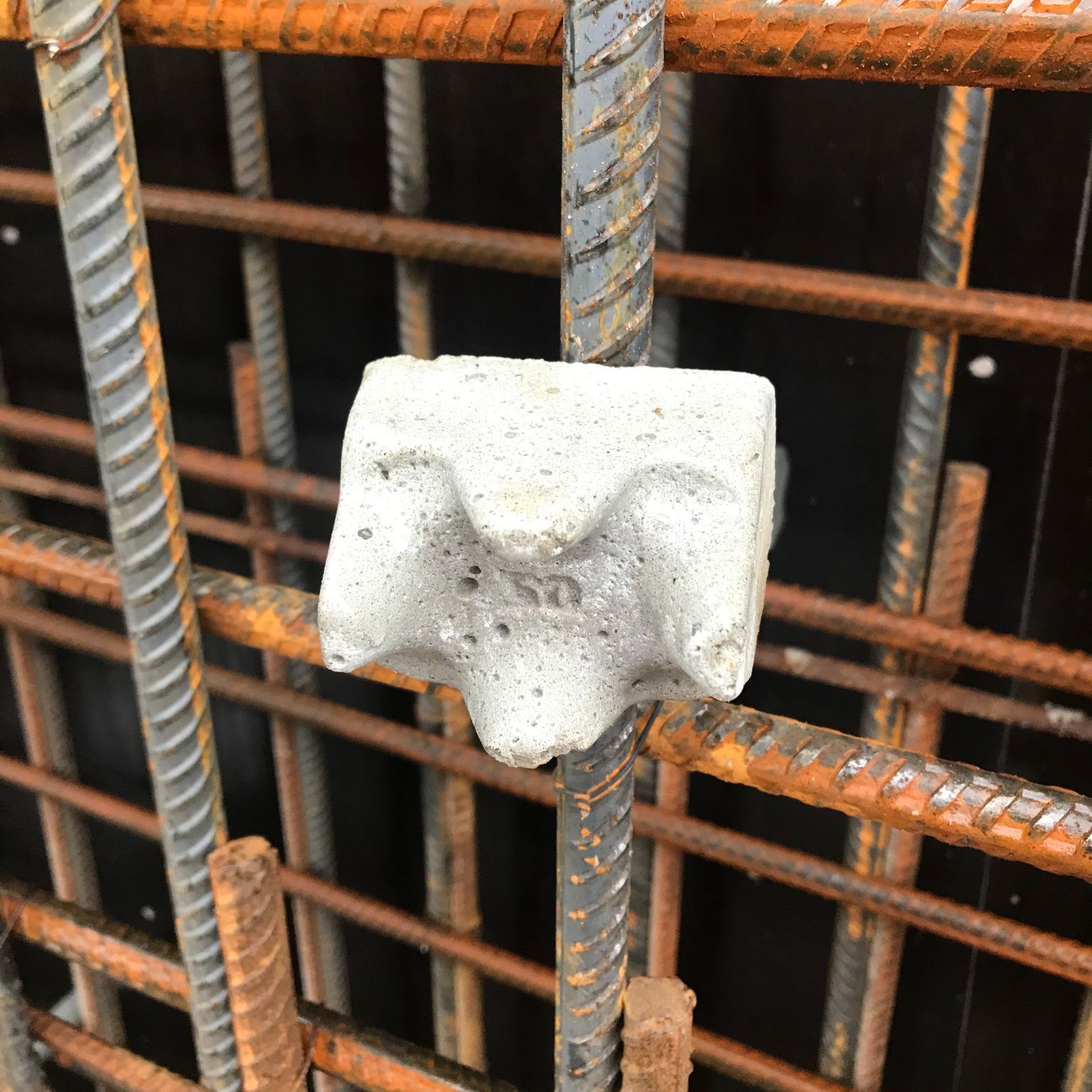 afbeelding afstandhouder beton