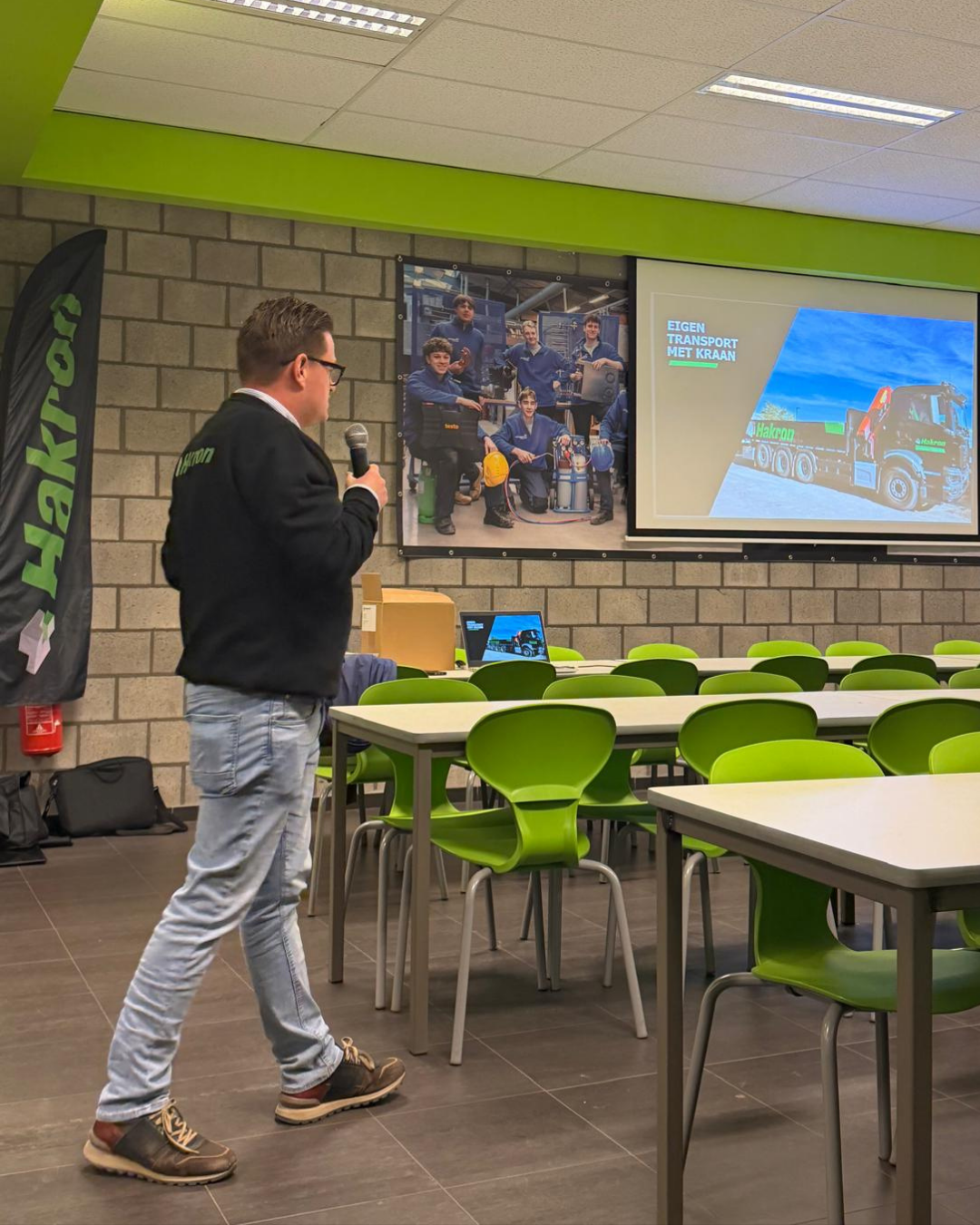 Andy presenteert voor het scheppersinstituut